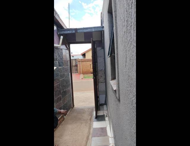 3 BEDROOM HOUSE FOR SALE IN CHIAWELO